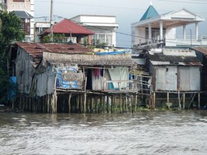 Claironyva-Vietnam-CanTho-maisons-pilotis (1)
