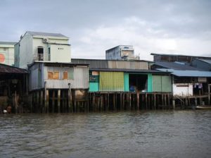 Claironyva-Vietnam-CanTho-maisons-pilotis (3)