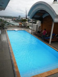 Claironyva-Vietnam-CanTho-piscine-sur-toit