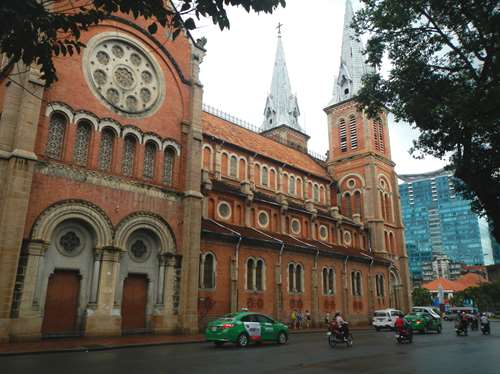 Claironyva Vietnam Ho Chi Minh Saigon cathédrale