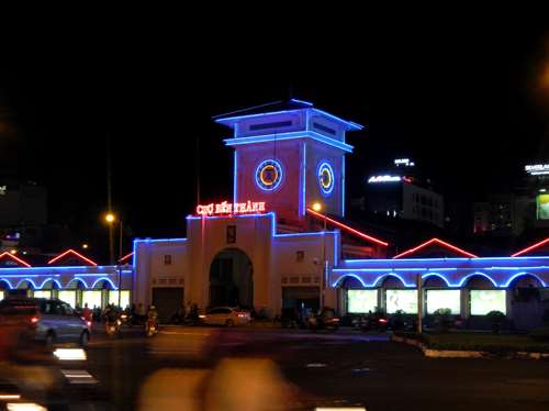 Claironyva Vietnam Ho Chi Minh Saigon Marché couvert by night