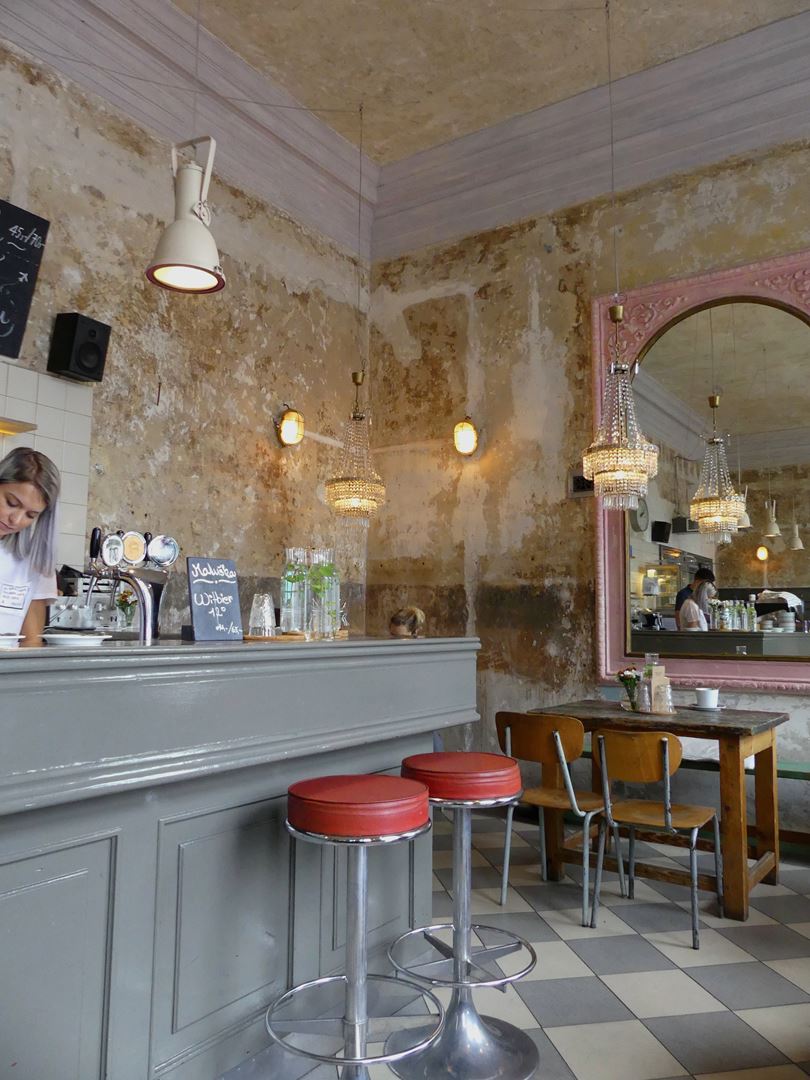 Prague Café Letka Claironyva