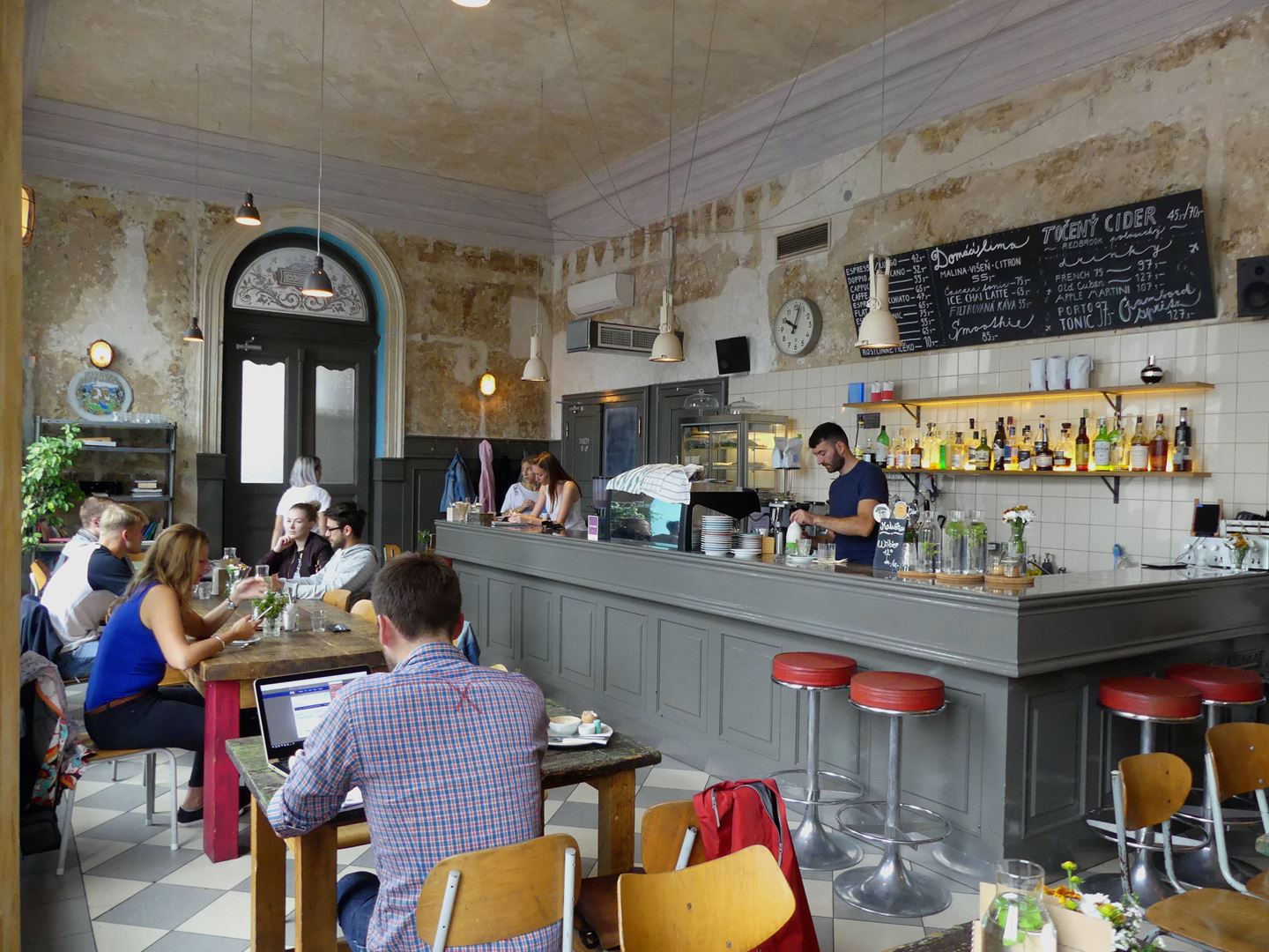 Prague Café Letka Claironyva