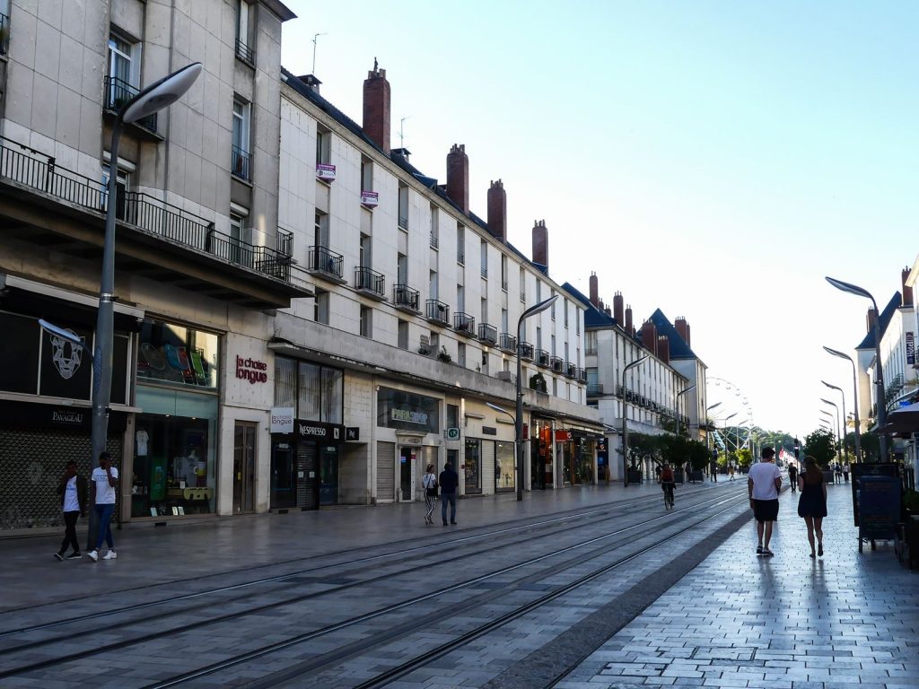 claironyva france touraine val de loire tours rue nationale