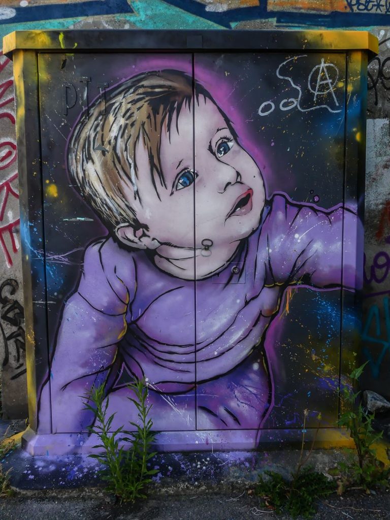 Claironyva Tours street art