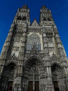 claironyva france touraine val de loire tours cathédrale
