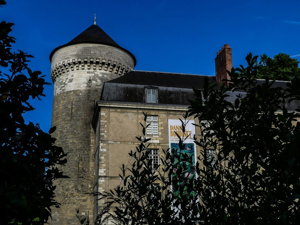 Claironyva Tours Chateau