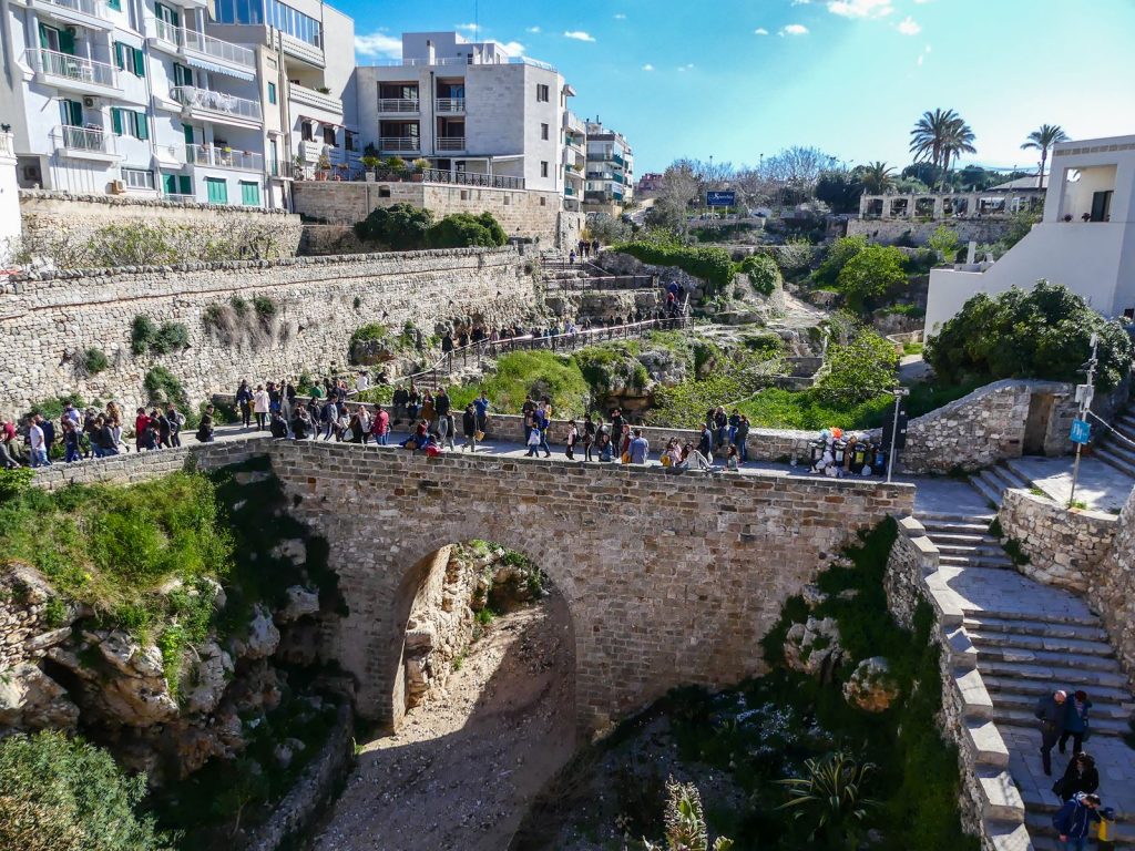 claironyva italie pouilles- polignano a mare