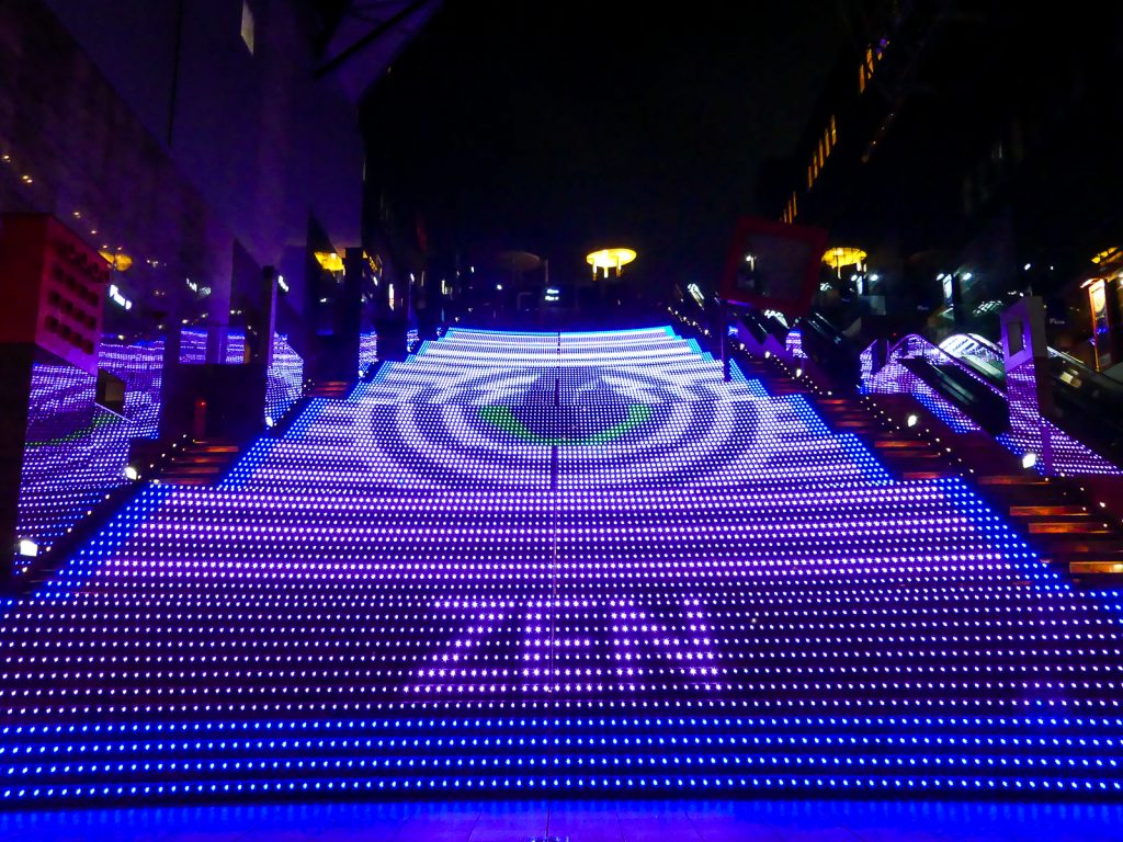 que faire au japon la nuit - light show à la gare de Kyoto