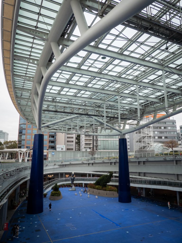 Spaceship Aqua / Oasis 21