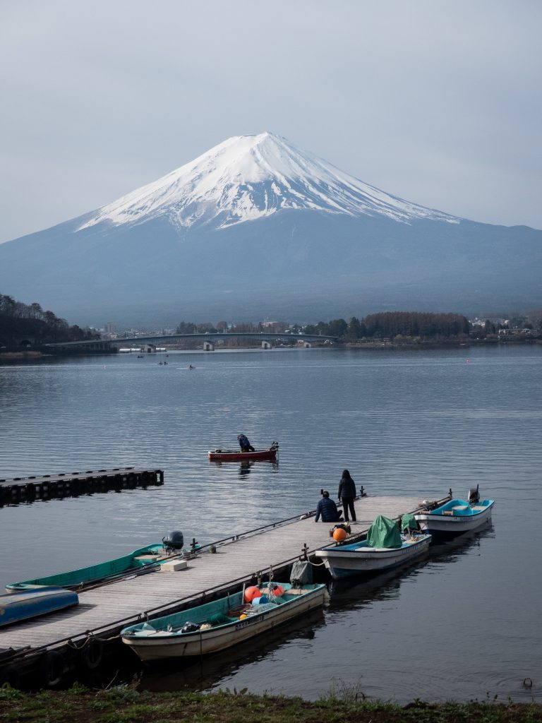 Début du tour du lac Kawaguchi, Mont Fuji en fond