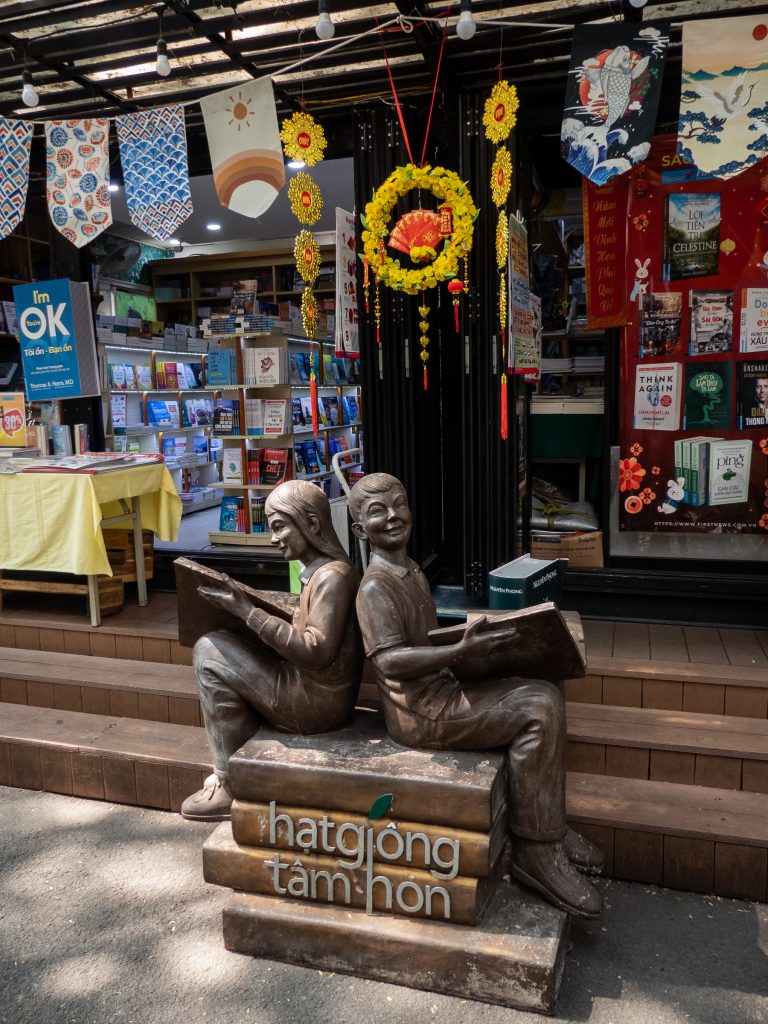 Ho Chi Minh - book street