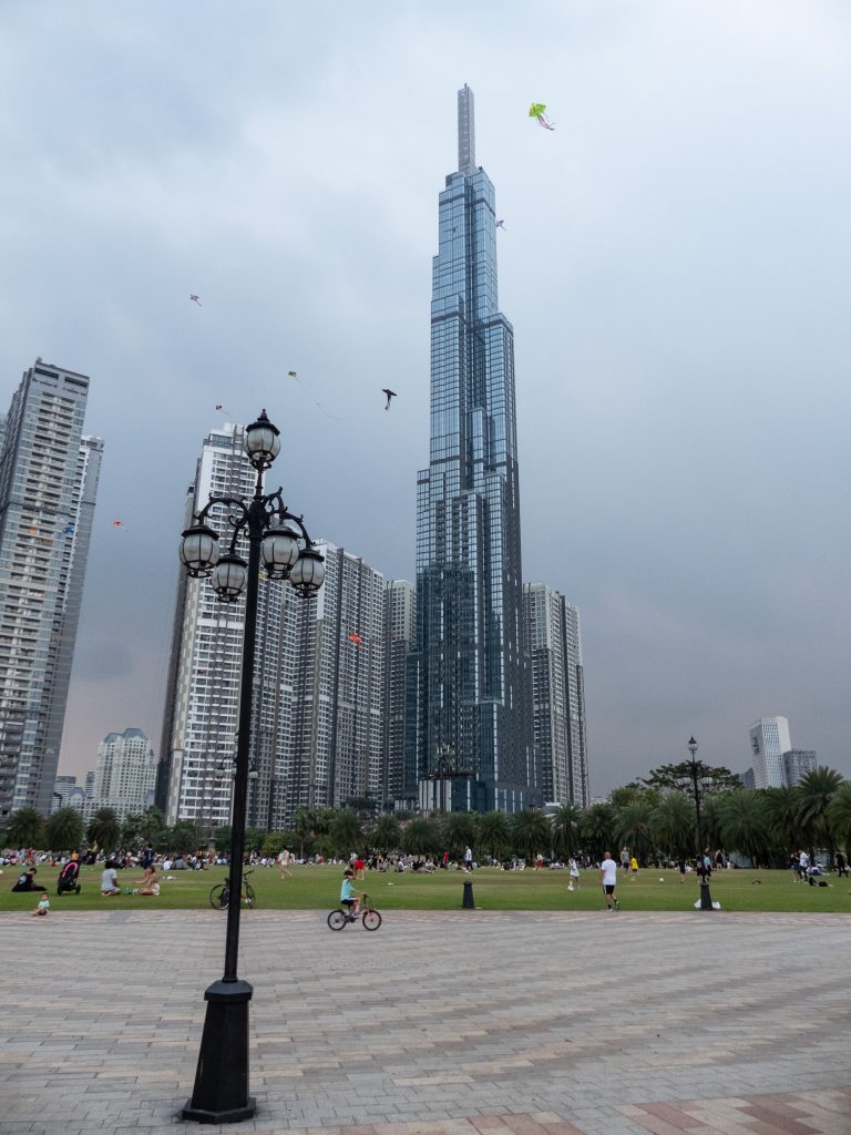 Ho Chi Minh - Tour Landmark 81