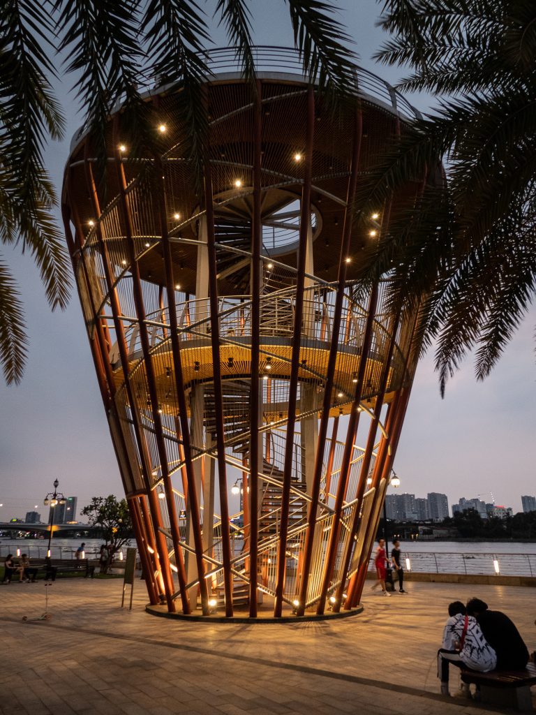 Ho Chi Minh - Tour Landmark 81