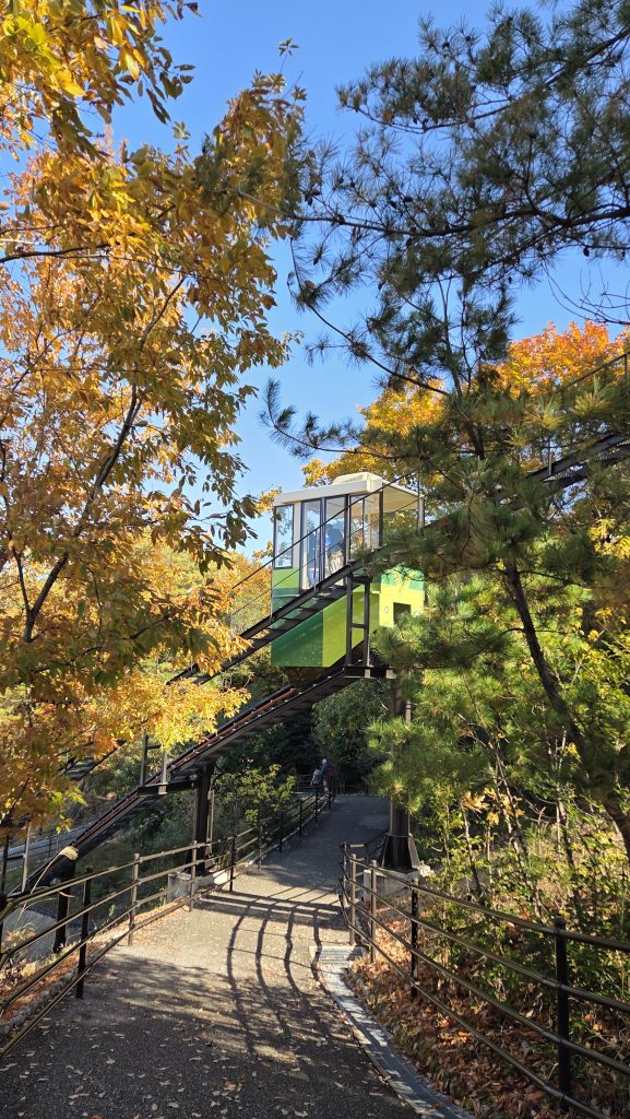 Funiculaire pour la point de vue sur la vallée des sorcières