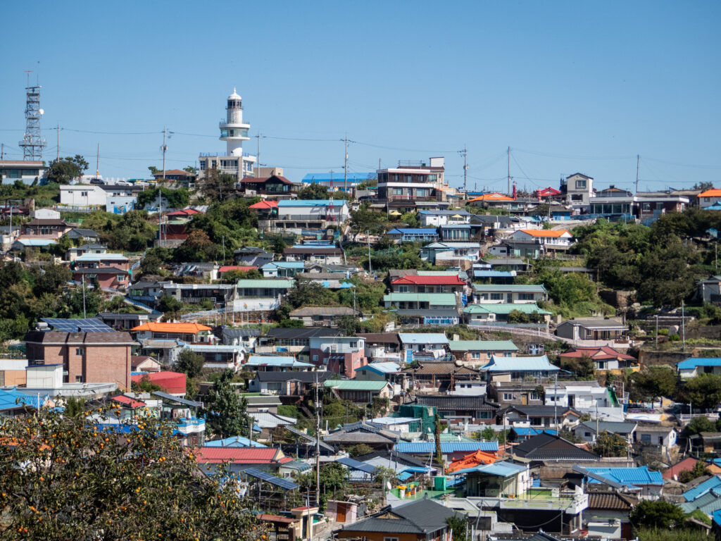 Vue sur les maisons colorées